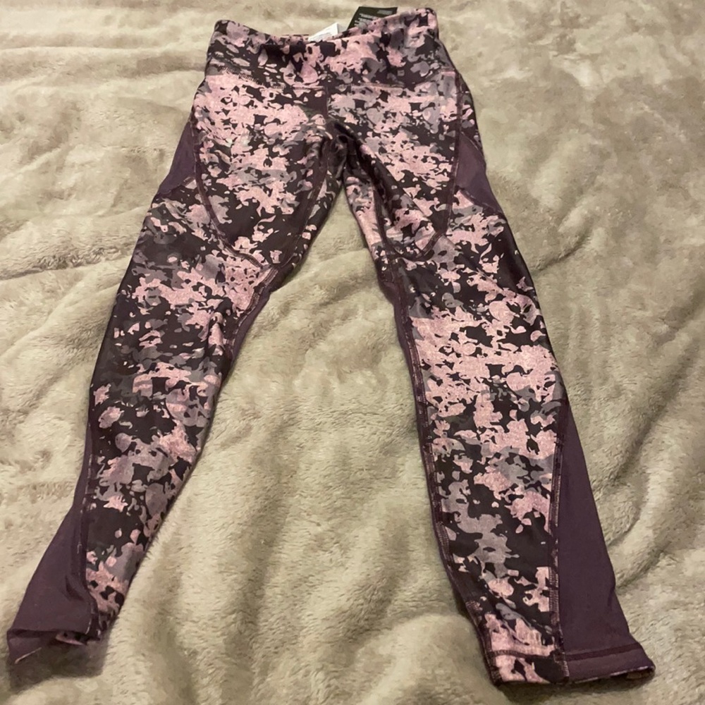NWT work out leggings Under Armour